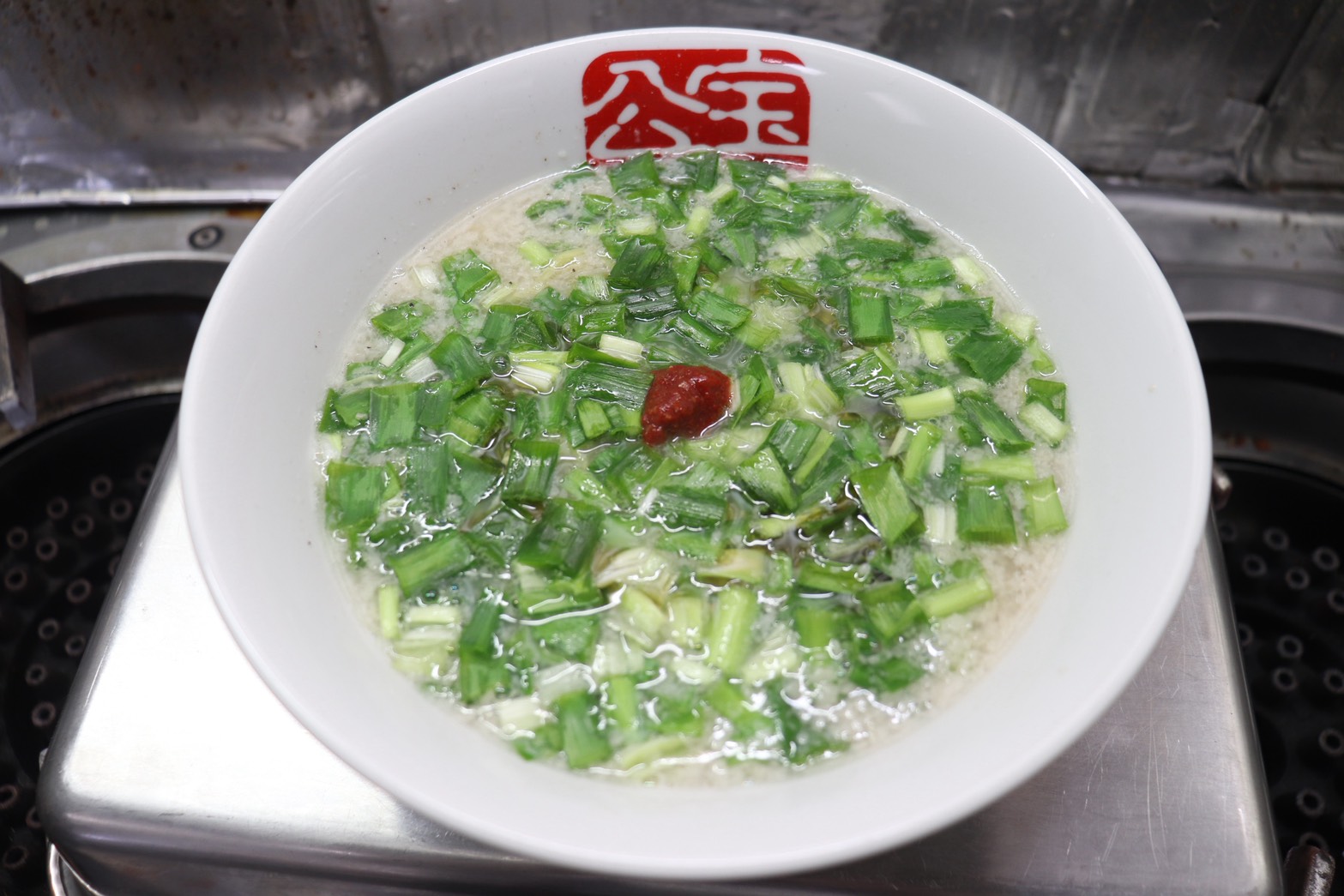 スタミナニラ豚骨麺 二戸 ラーメン宝介 スタミナニラ豚骨麺