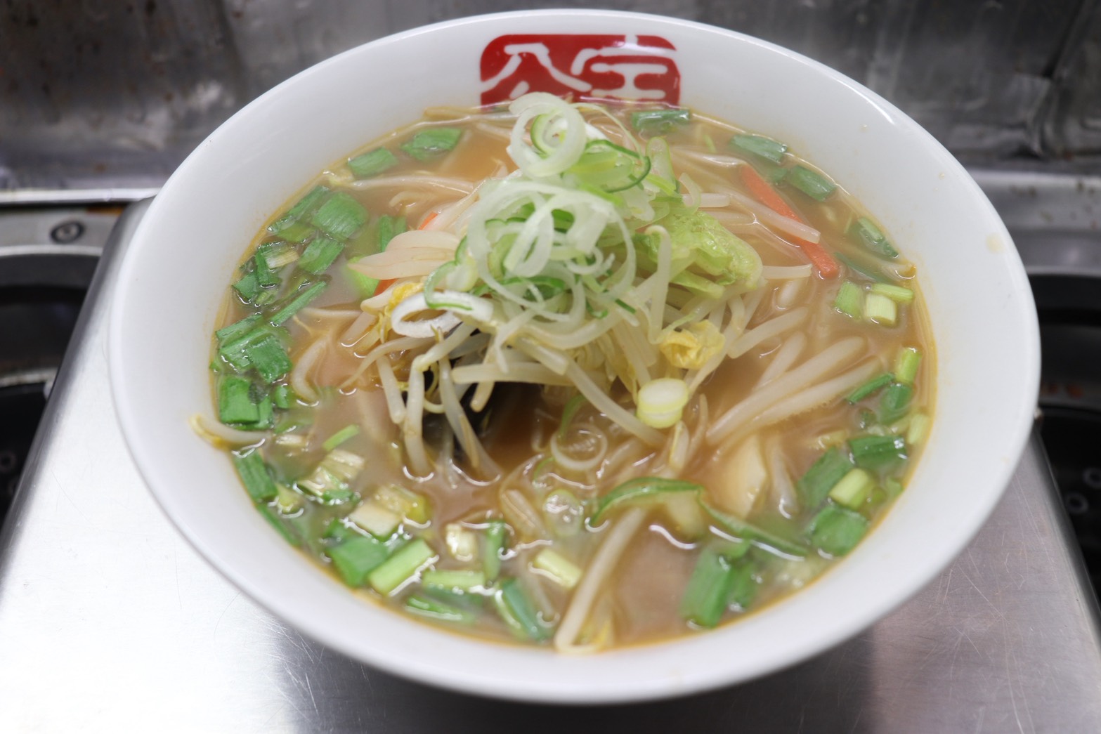 旨辛野菜麺 二戸 ラーメン宝介 旨辛野菜麺麺